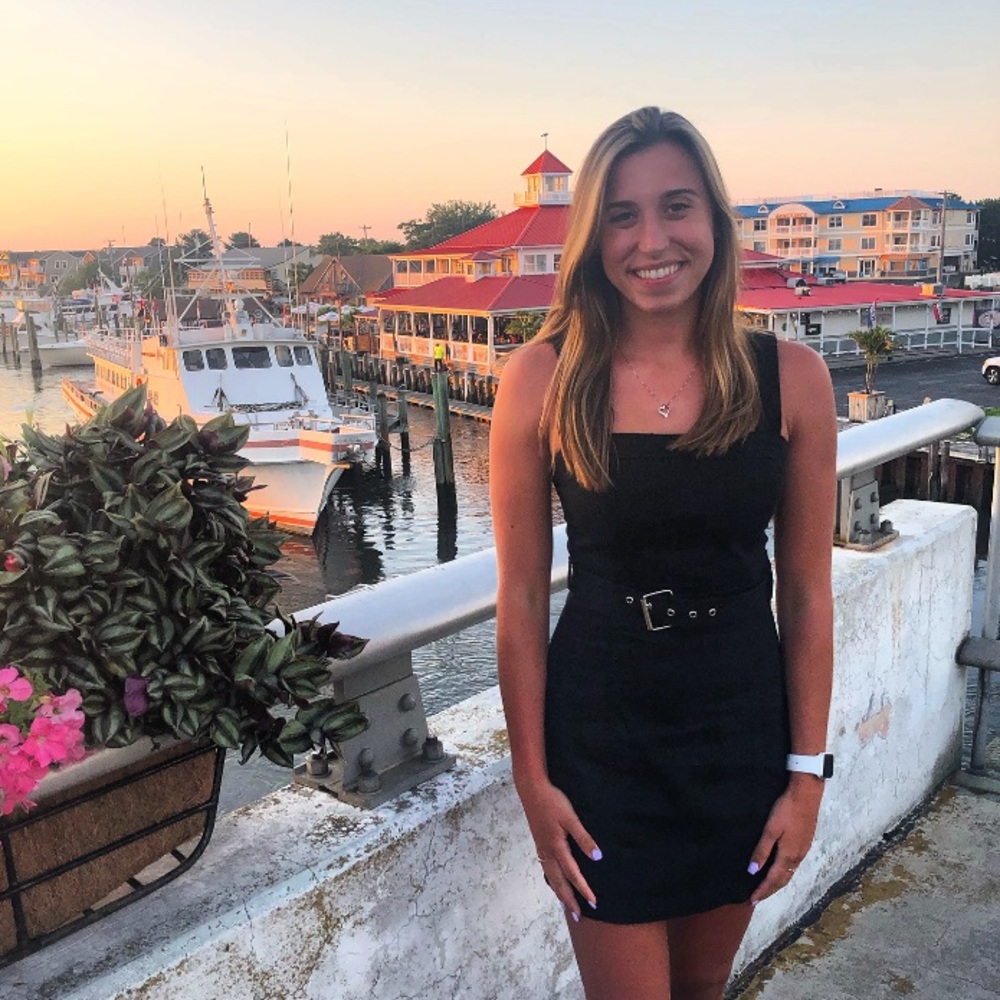 Meet your Posher, Natalie